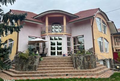 Casă cu 8 camere cu Teren 1000 Mp în Nufărul - 11