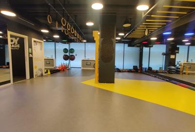 Spatiu 140 mp gata amenajat pentru sala de sport, Piata Victoriei - Buzesti - 4