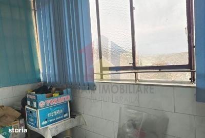 Apartament cu 2 camere decomandat în Radu Negru