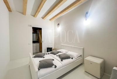 Casă individuală cu 8 camere cu Canalizare în Central - 2