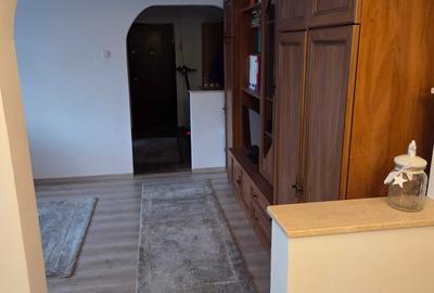 Apartament cu 2 camere semidecomandat în Solidarității - 3