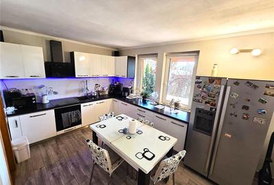 Casă individuală cu 9 camere cu Teren 2100 Mp în Periferie - 12