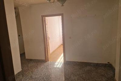 Apartament cu 3 camere decomandat în Mărăței - 2