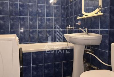 Apartament cu 4 camere semidecomandat în Aradului - 4