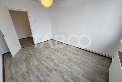 Apartament decomandat de vanzare cu 3 camere balcon zona Mihai Viteazu - 11