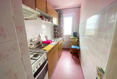 Apartament 2 camere de vanzare in Mangalia , 450 m de plaja - 1