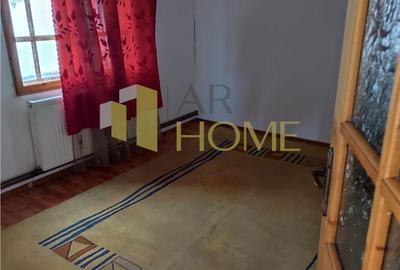 Casă cu 4 camere cu Teren 11250 Mp în Teișani - 3