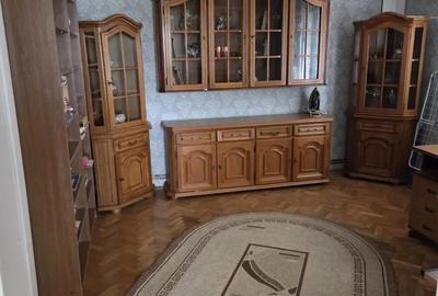 Casa de inchiriat - 2
