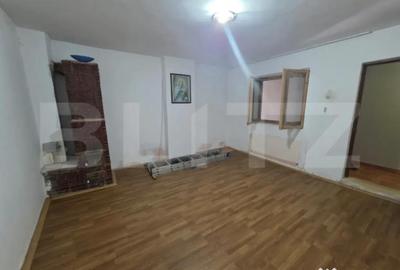 Casă cu 4 camere cu Teren 1710 Mp în Central - 8