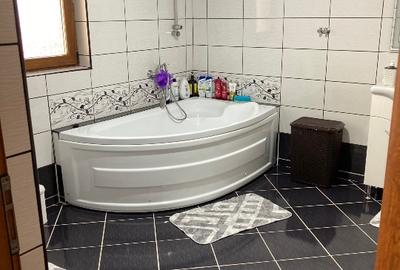 Casă cu 5 camere cu Teren 300 Mp în Mărăcineni - 12