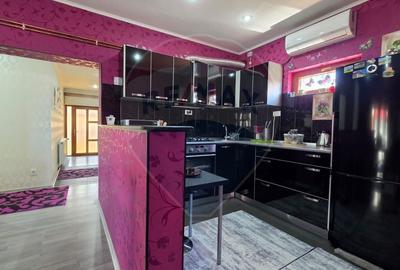 Casă cu 3 camere cu Teren 303 Mp în Central - 20