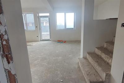Casa triplex de vanzare 4 camere cu pivnita si balcon Cetate ! - 2