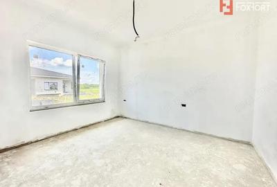 Duplex cu 3 camere si 2 bai - 76 mp utili - Bucovat - 2