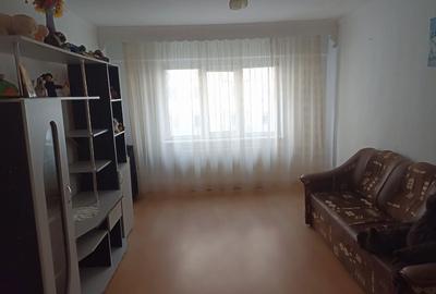 Apartament cu 3 camere decomandat în Viziru 3 - 7