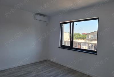 Casă cu Teren 200 Mp în Palazu Mare - 1