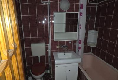 Apartament cu 3 camere decomandat în Unirii Nord - 2