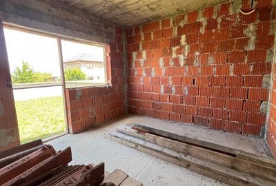 Vila la rosu intr o zona rezidentiala exclusivista Halchiu - 18