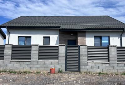 Casă individuală cu 4 camere cu Teren 400 Mp în Domnești - 2