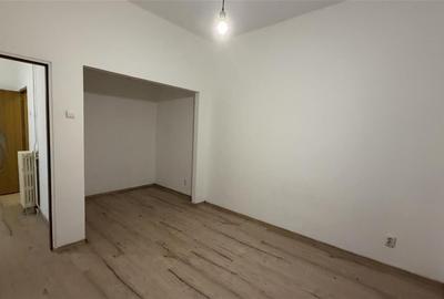 GARSONIERA SPATIOASA CU PARCARE SI BOXA - STEFAN CEL MARE - 3/3 - BLOC 1957 - 2