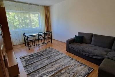 Apartament cu 3 camere decomandat, mobilat în Militari