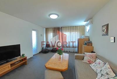 Apartament cu 2 camere semidecomandat, mobilat în Soarelui