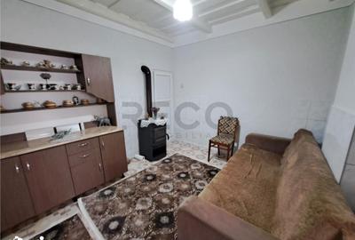 Casă cu 4 camere cu Teren 1439 Mp în Central - 9