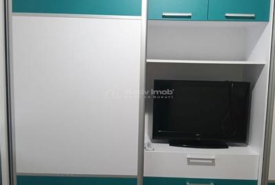 Apartament cu 2 camere decomandat în Km 5 - 2