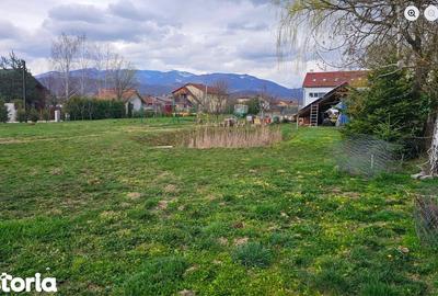 Teren de 1862 mp, în Central