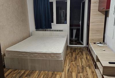 Garsonieră semidecomandată în Micro 40 - 3