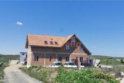 Vila - Pensiune de vanzare, 18 camere in Fundatura-Iclod, Cluj ! - 2