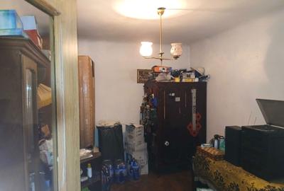 Casă cu 4 camere semidecomandat în Rahova - 4