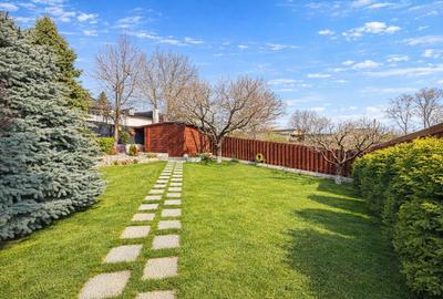 Casă individuală cu 7 camere cu Teren 825 Mp în Bucium - 2