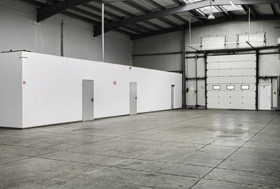 Spațiu industrial, de 727 mp, în Sud - 8