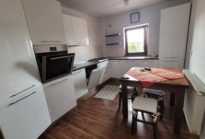 Apartament de 2 camere decomandate, mobilat utilat, cu balcon, zona Intre Lacuri - 2