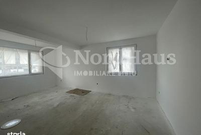 Casă cu 4 camere cu Canalizare în Central