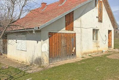 Teren de 708 mp, în Central - 4