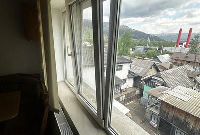Apartament cu 2 camere decomandat în Central - 2