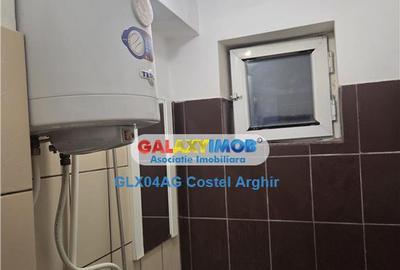 Vindem garsoniera in zona Razboieni-biserica , etaj 2, decom - 8