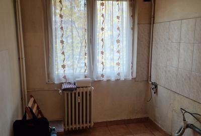 OBOR COLENTINA LANGA COMPLEXUL ROSEGARDEN - 5