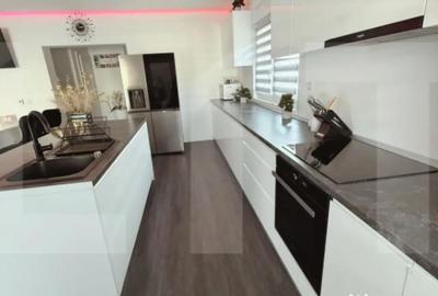 Casă cu 5 camere cu Teren 303 Mp în Moșnița Veche