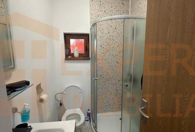 Casă individuală cu 3 camere cu Canalizare în CET - 7