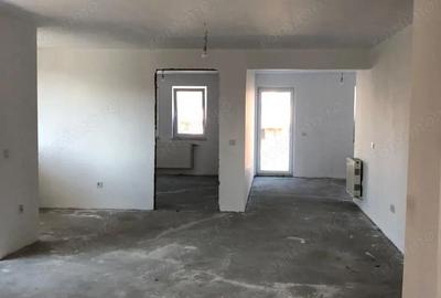 Casă cu Teren 950 Mp în Micro 17 - 2