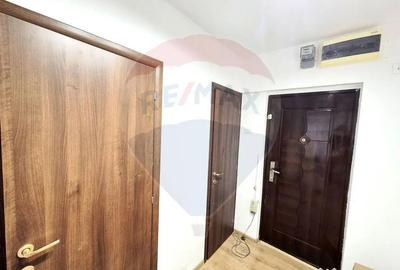 Apartament cu 3 camere decomandat în Drumul Taberei - 3