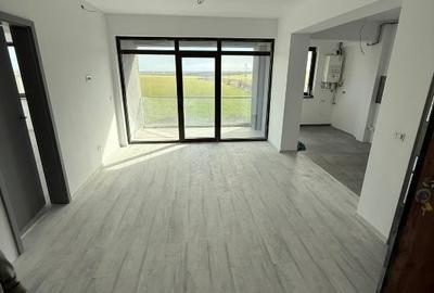 Apartament cu 2 camere decomandat în Cumpăna - 1