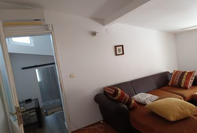 Apartament cu 3 camere semidecomandat, mobilat în Unirii - 10