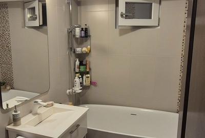 Apartament cu 4 camere decomandat în Central - 8