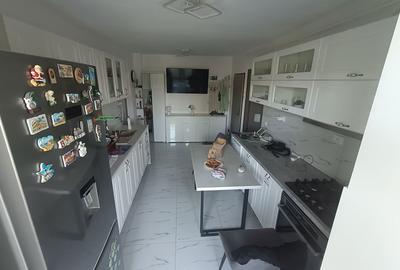 Apartament cu 3 camere decomandat în Nicolina - 3