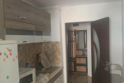 Apartament cu 2 camere decomandat în 1 Mai - 5
