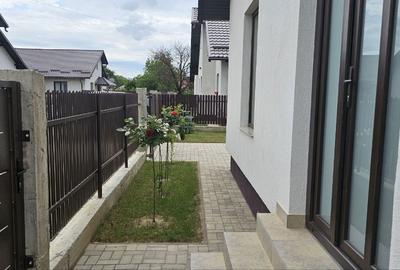 Casă cu 3 camere în Hemeiuș - 1