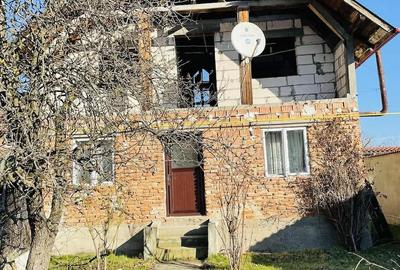 Casă cu Teren 326 Mp în Păușești - 3